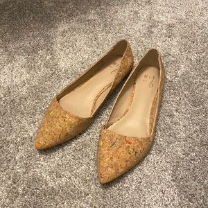 Mix No 6 flats NWOT